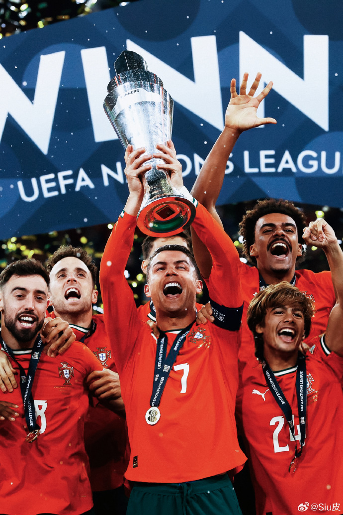 一场激烈的足球比赛优秀作文